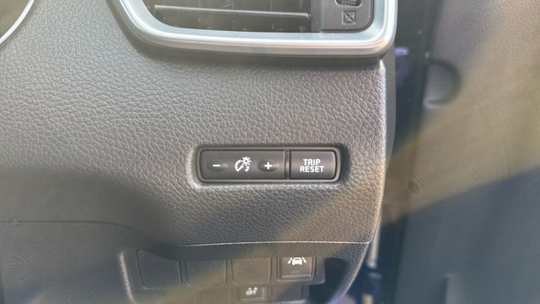 Nissan Qashqai 1.2 DiG-T Tekna 5dr Petrol Hatchback